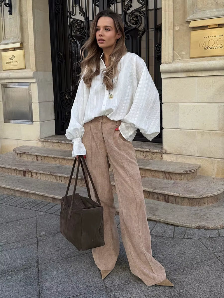 מכנסי קורדרוי רחבים בגזרה גבוהה