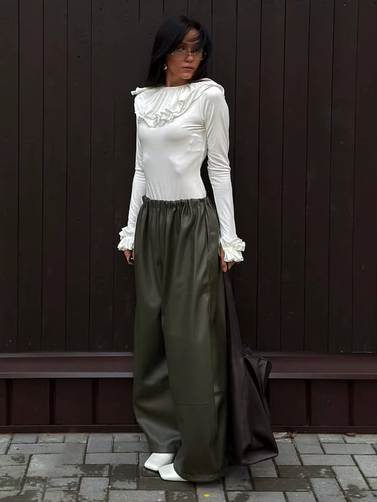 מכנסי דמוי עור עם מותן אלסטית